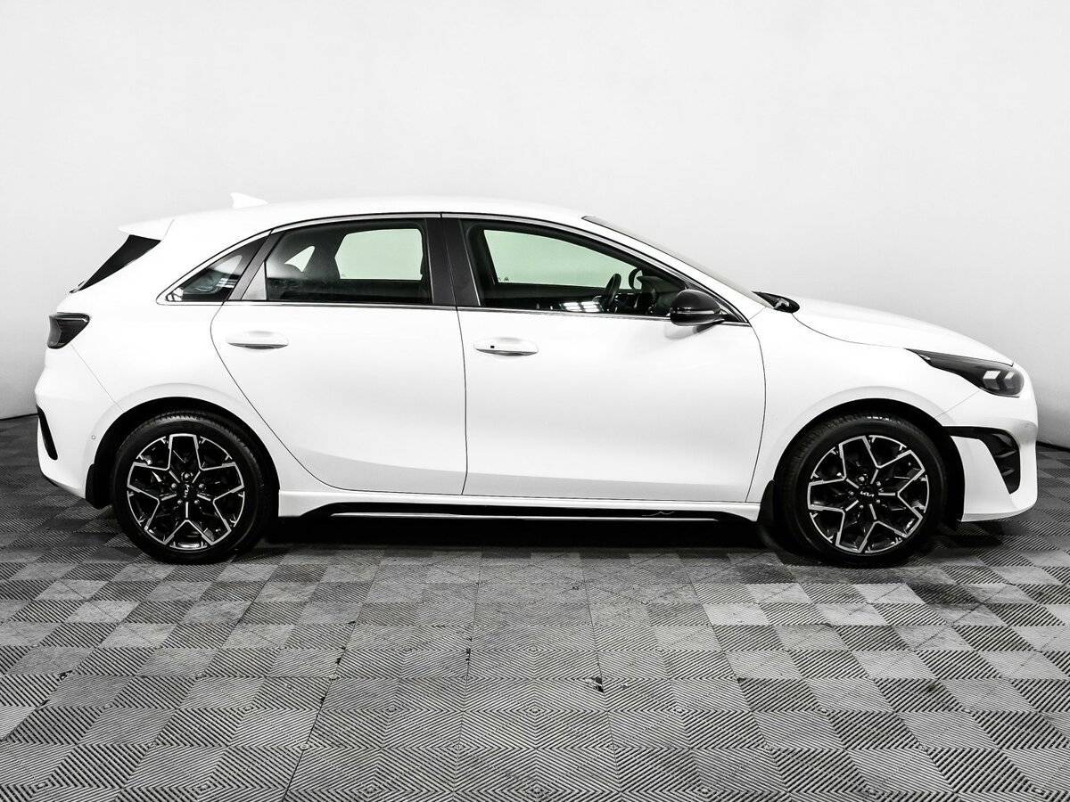 Kia Ceed, 2022 Фото №4