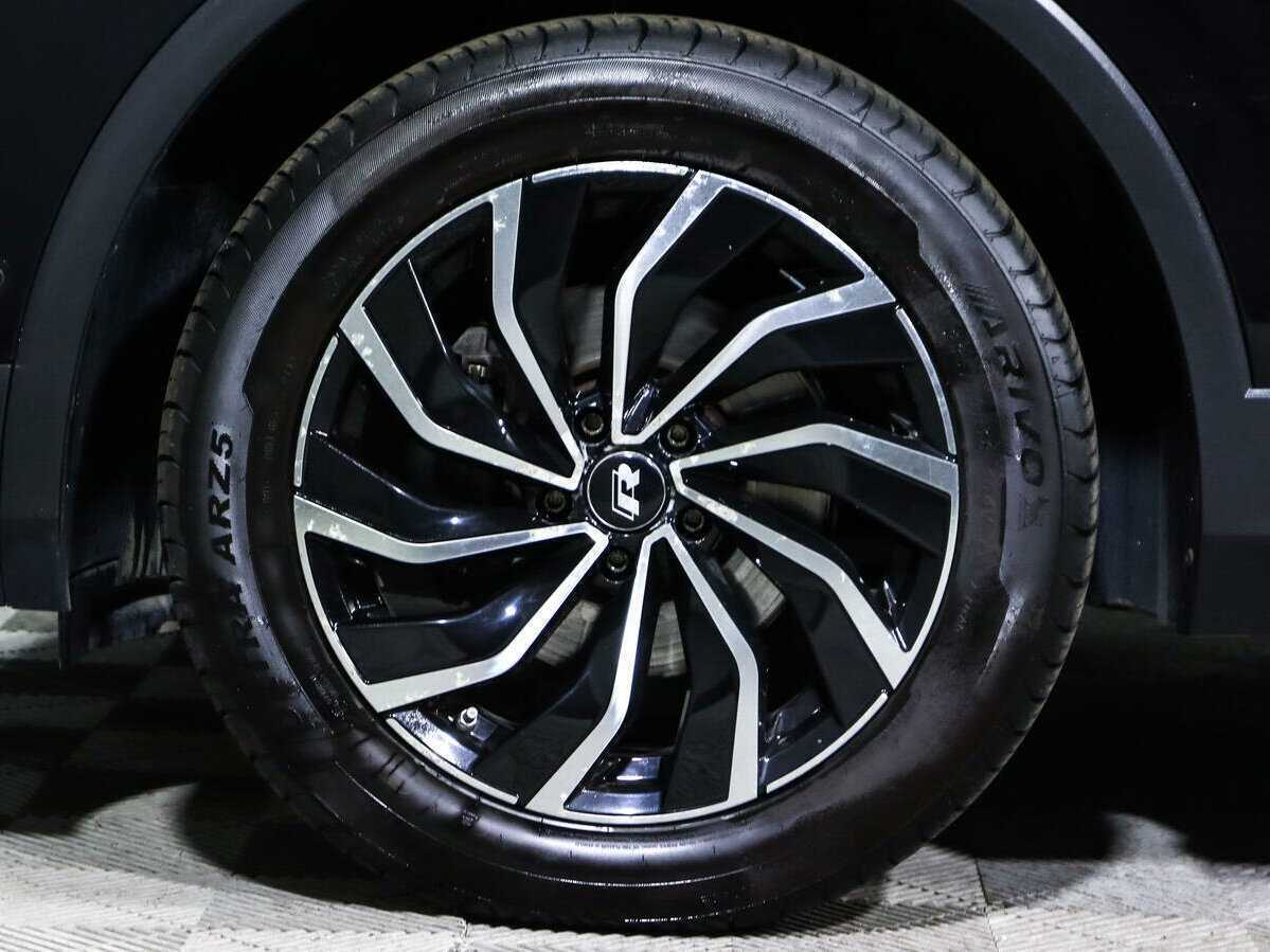 Volkswagen Tiguan, 2017 Фото №20