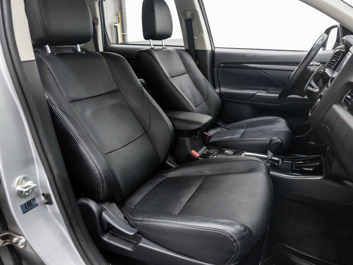 Mitsubishi Outlander, 2018 Фото №9