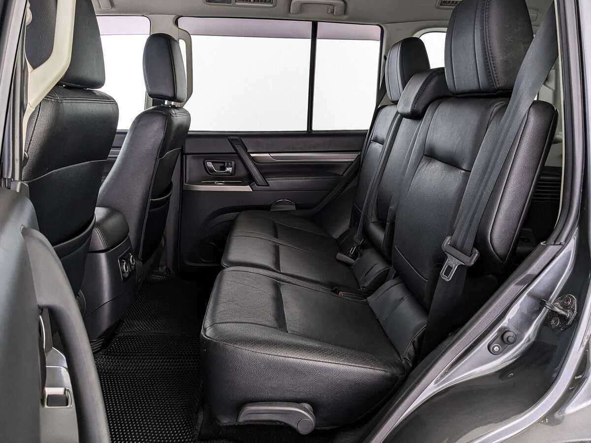 Mitsubishi Pajero, 2013 Фото №18