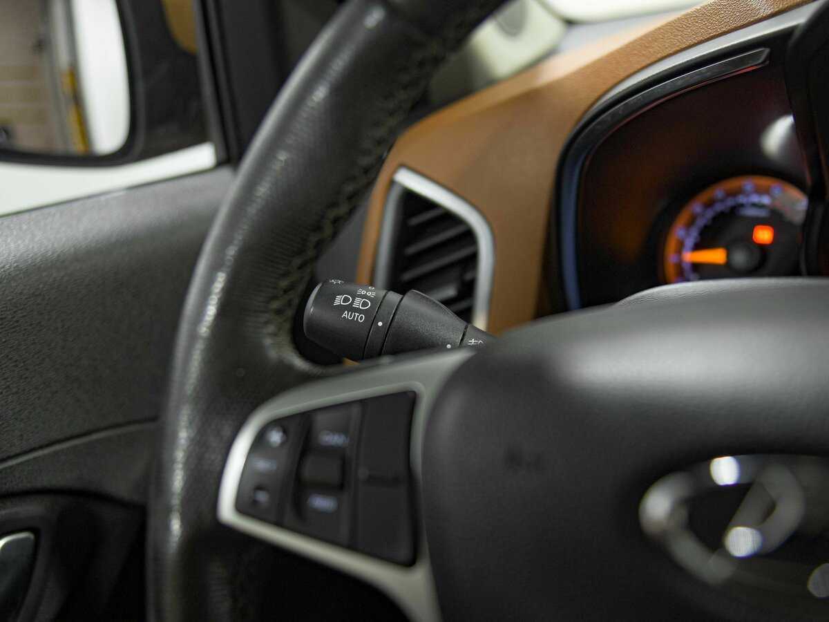 Lada (ВАЗ) XRAY Cross, 2021 Фото №7