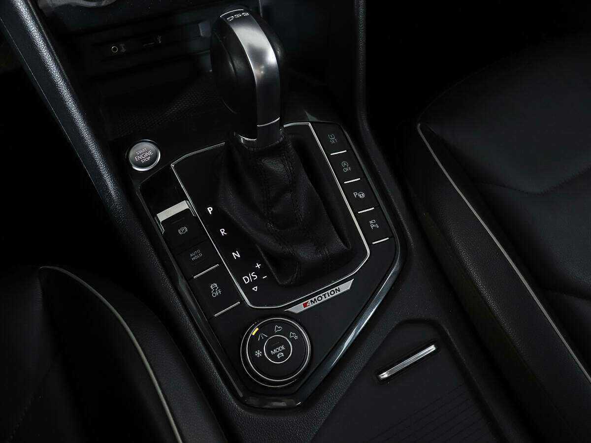 Volkswagen Tiguan, 2017 Фото №17
