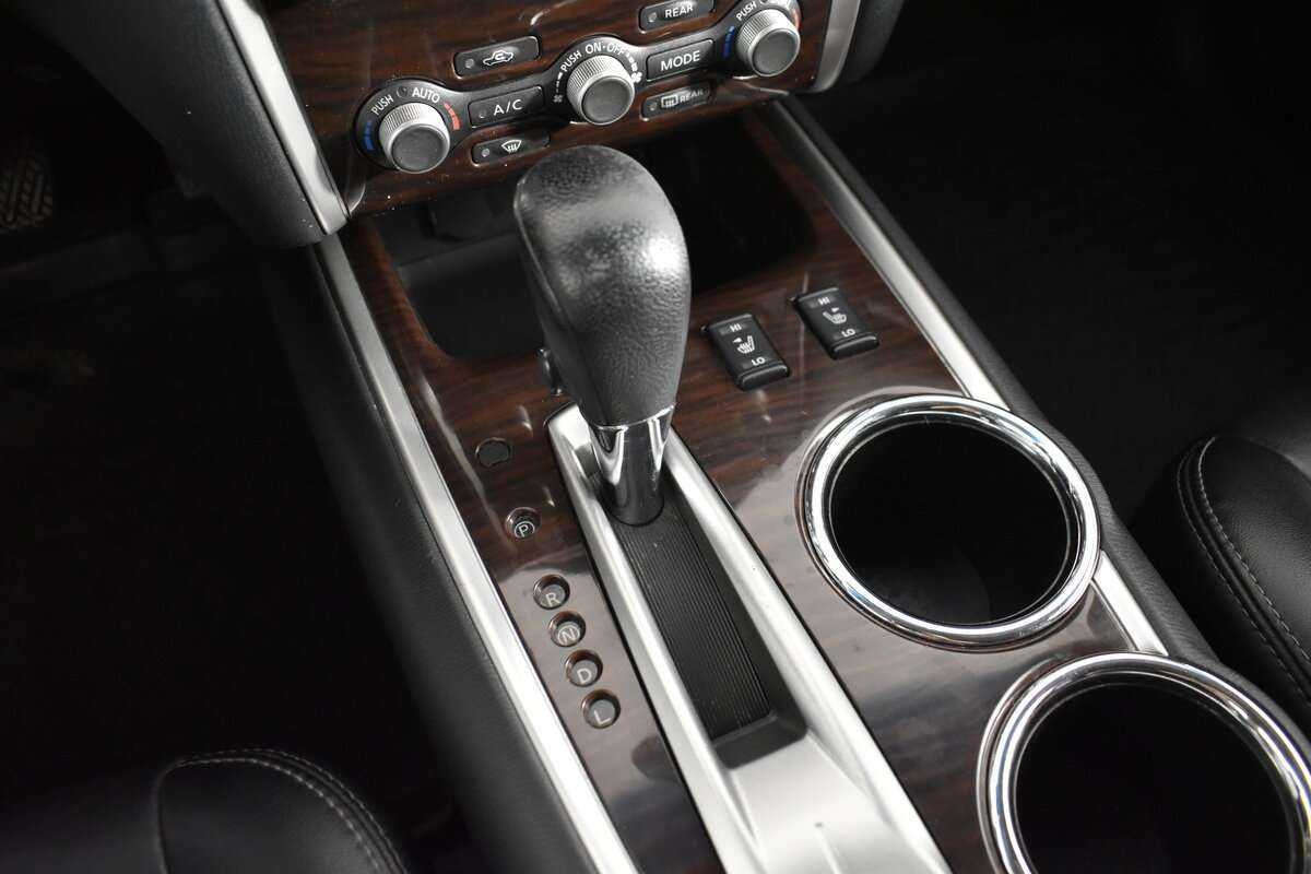Nissan Pathfinder, 2015 Фото №16