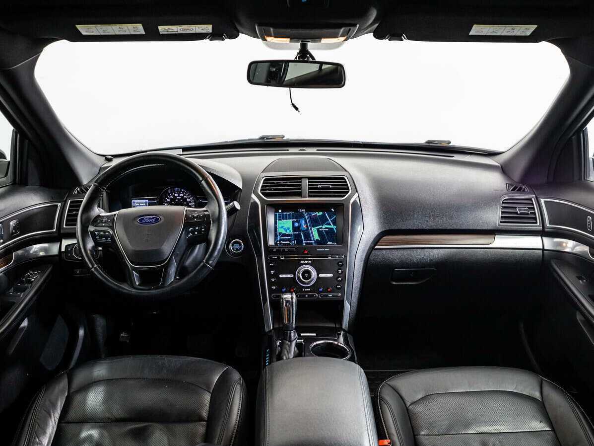 Ford Explorer, 2017 Фото №11