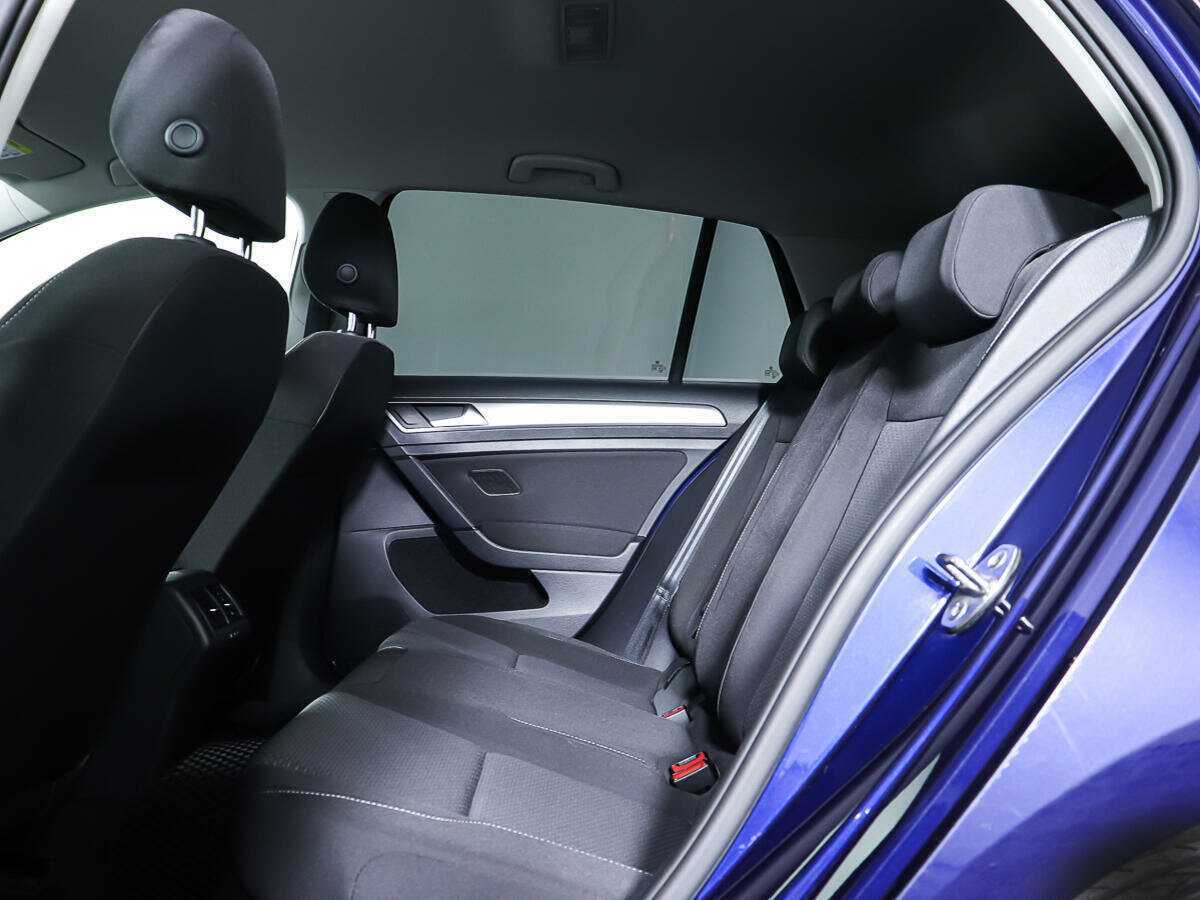Volkswagen Golf, 2018 Фото №11