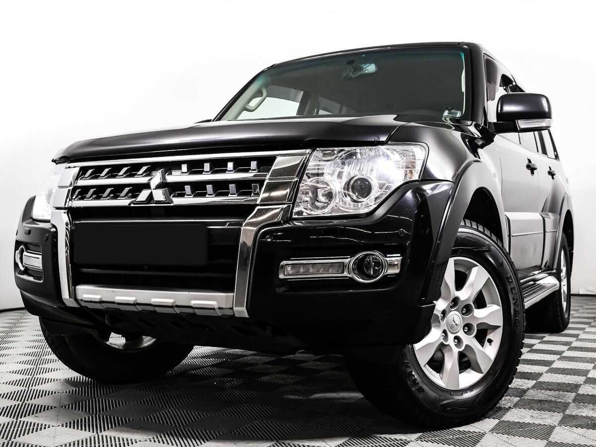 Mitsubishi Pajero, 2015 Фото №16