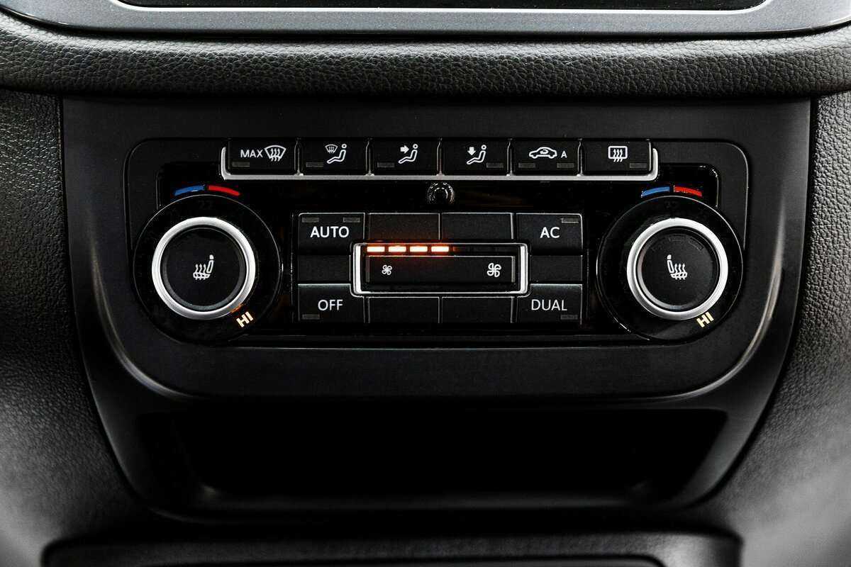 Volkswagen Tiguan, 2012 Фото №11