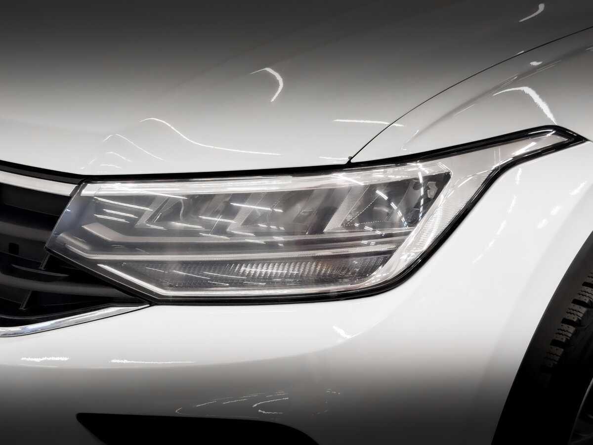 Volkswagen Tiguan, 2021 Фото №16