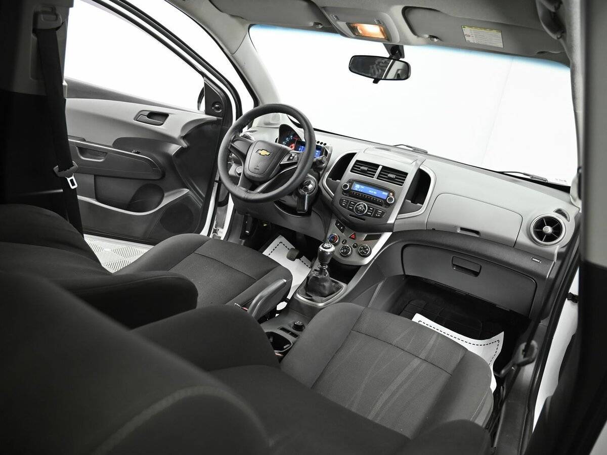 Chevrolet Aveo, 2012 Фото №11