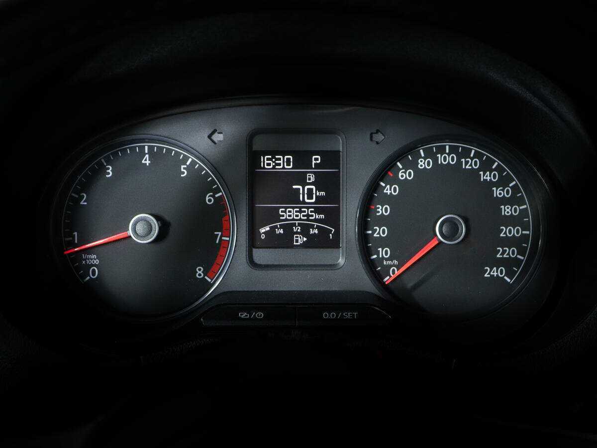 Volkswagen Polo, 2019 Фото №11