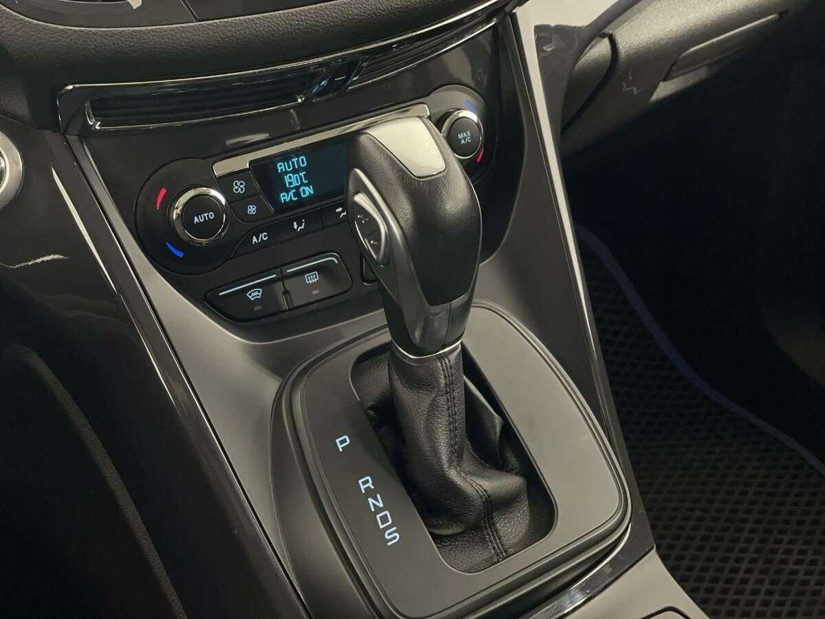 Ford Kuga, 2015 Фото №12