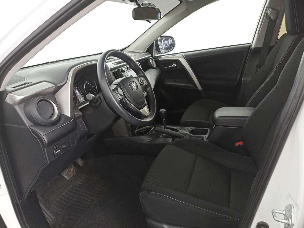 Toyota RAV4, 2017 Фото №11