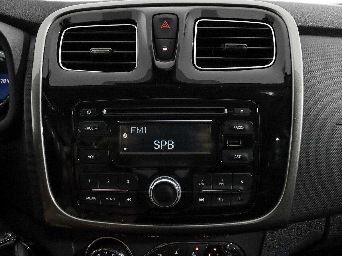 Renault Sandero Stepway, 2015 Фото №11