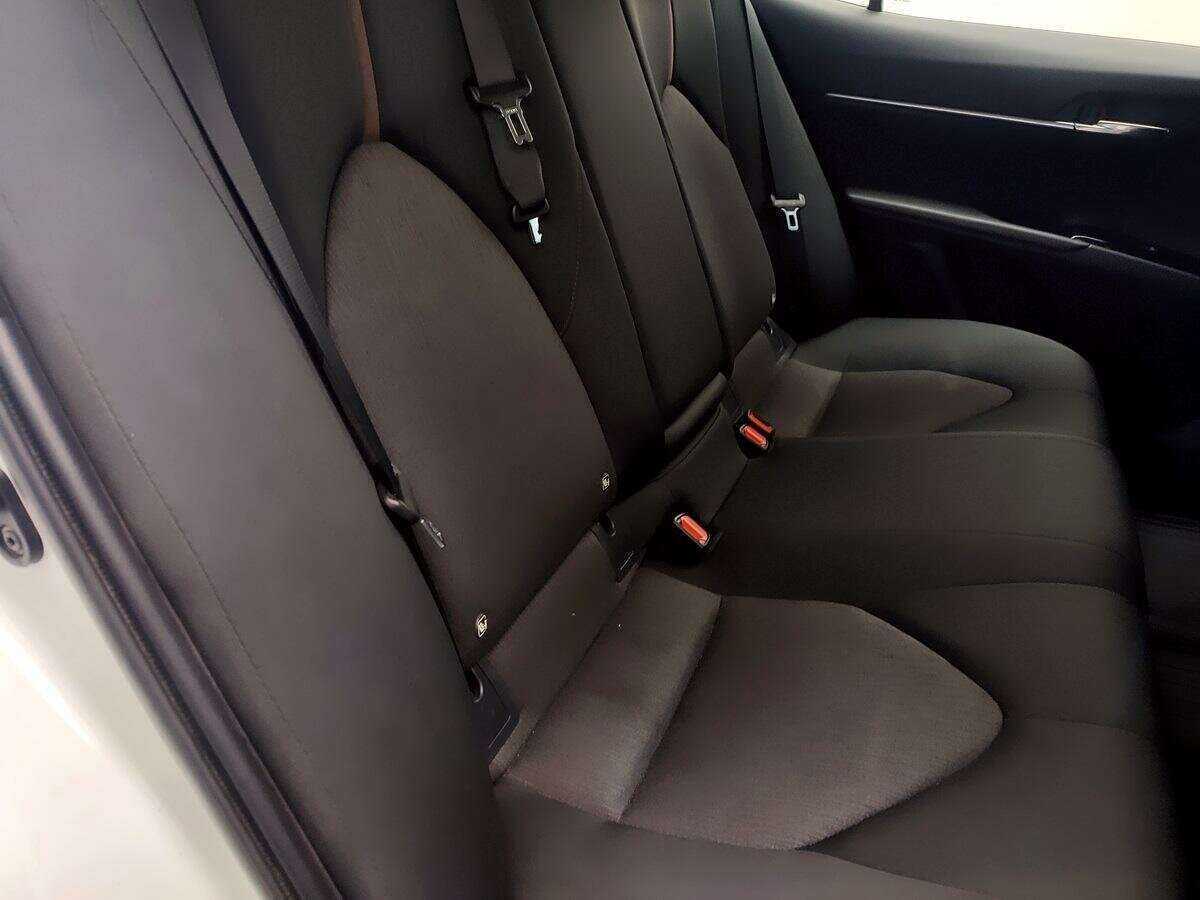 Toyota Camry, 2018 Фото №8