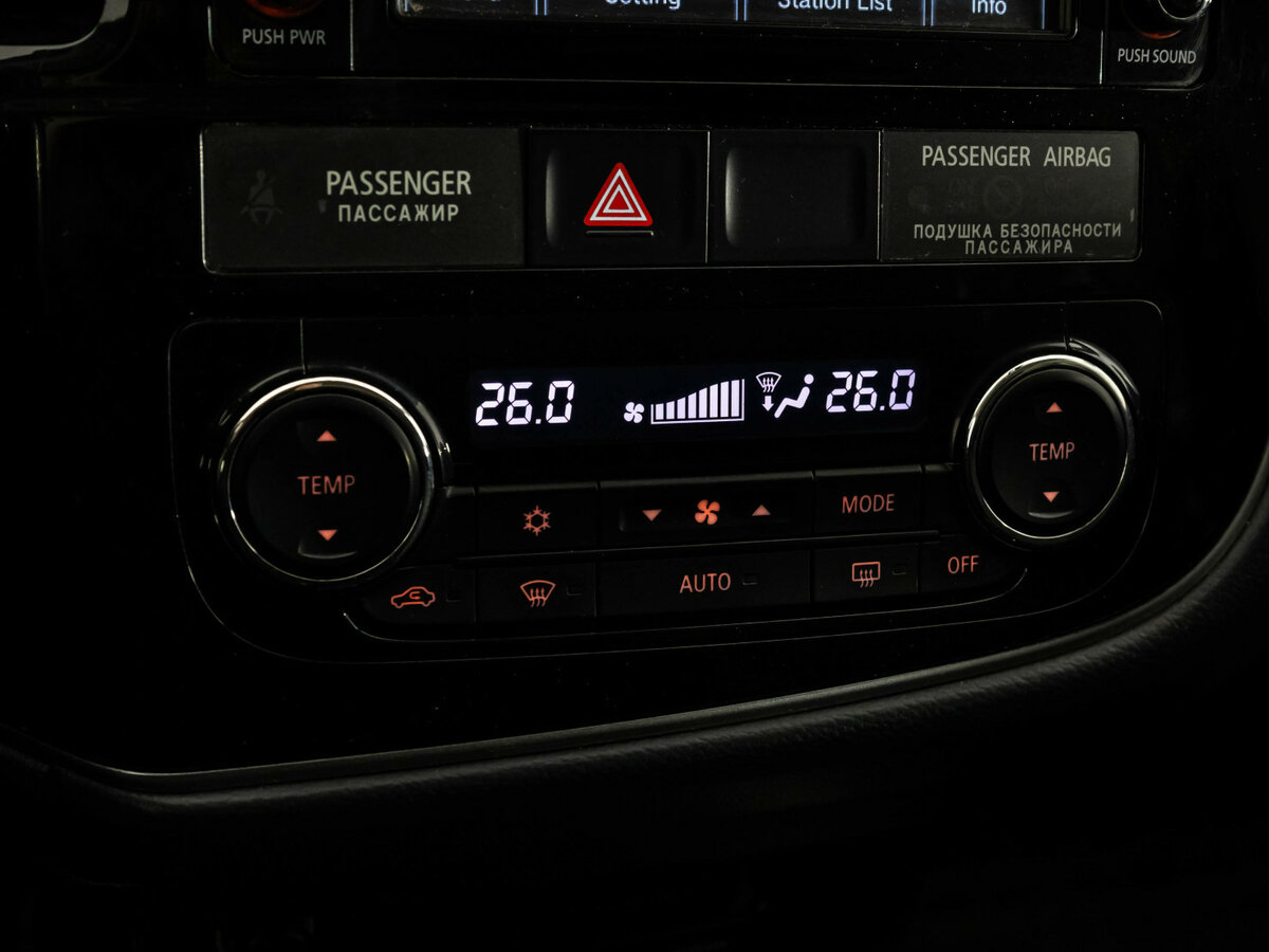 Mitsubishi Outlander III Рестайлинг 2, 2017 Фото №11