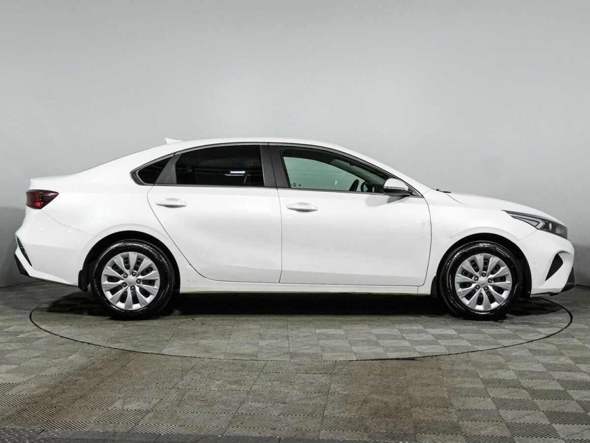 Kia Cerato, 2022 Фото №4