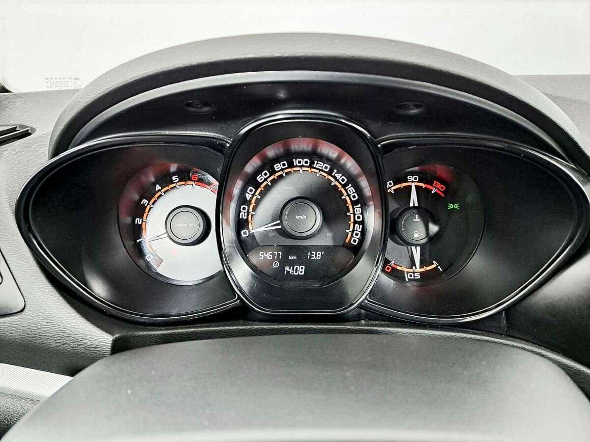 Lada (ВАЗ) Vesta SW, 2019 Фото №13