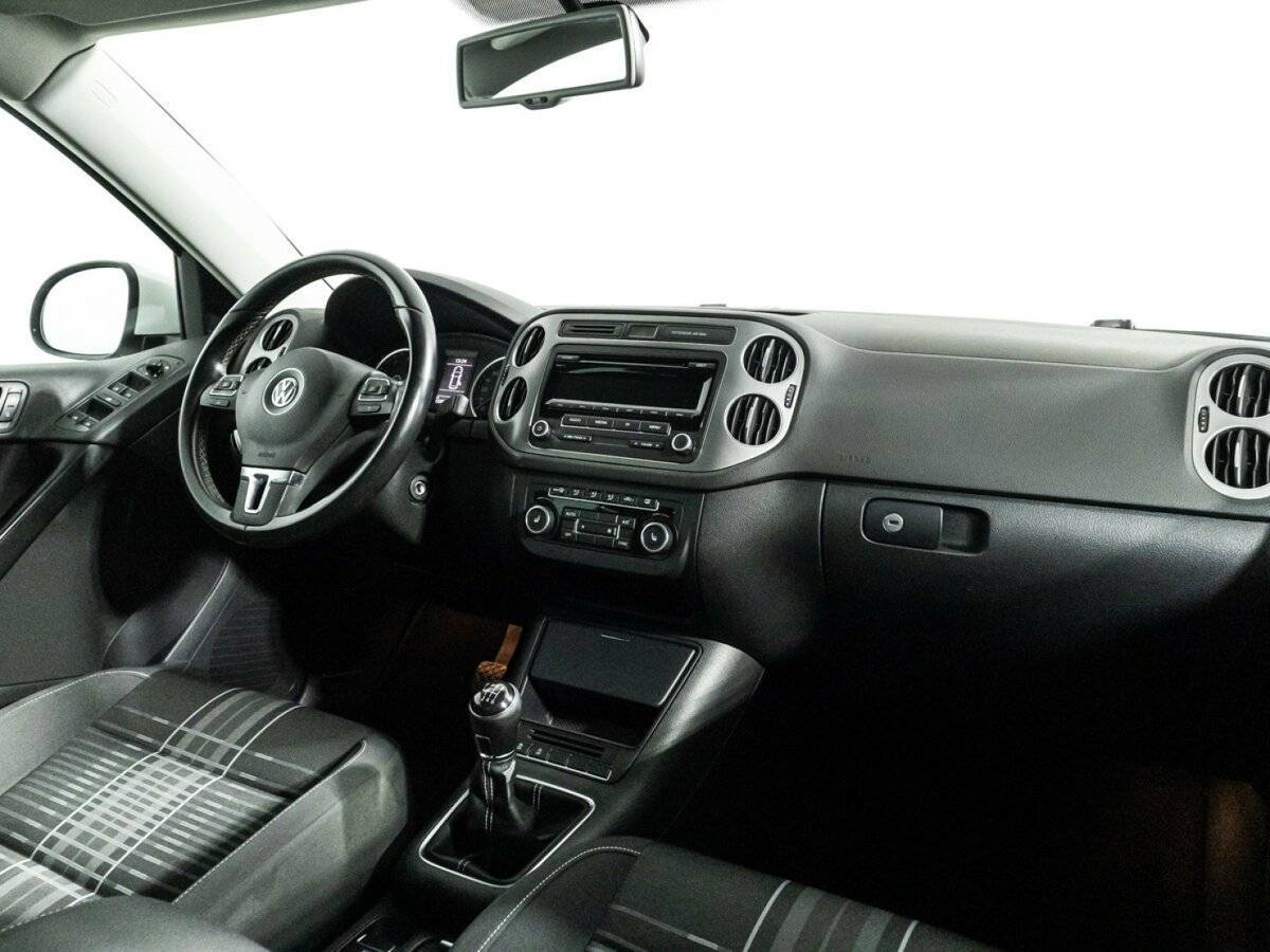 Volkswagen Tiguan, 2015 Фото №9