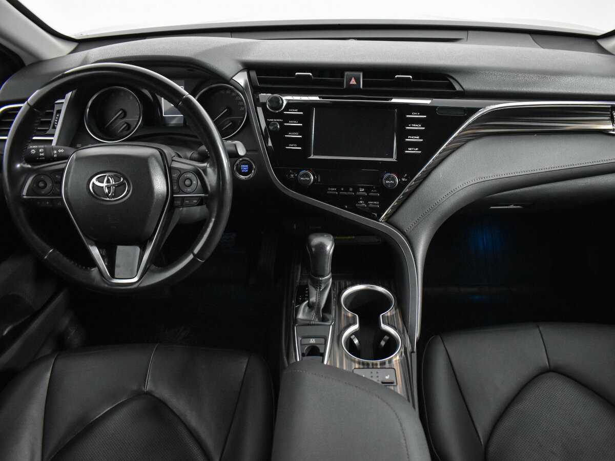 Toyota Camry, 2020 Фото №13