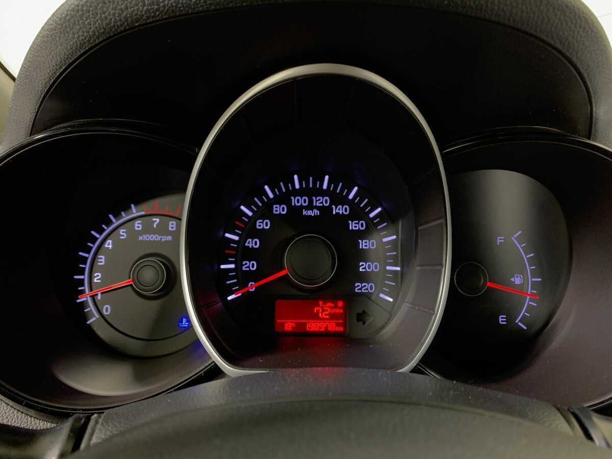 Kia Rio, 2016 Фото №15