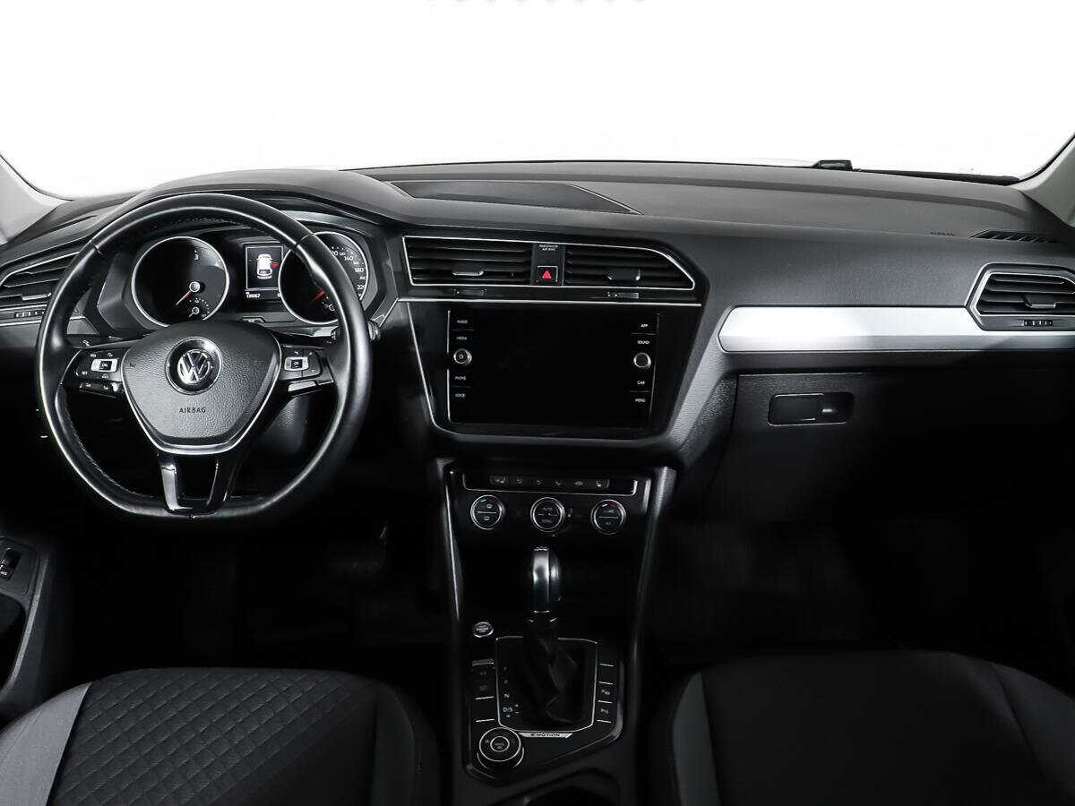 Volkswagen Tiguan, 2018 Фото №10