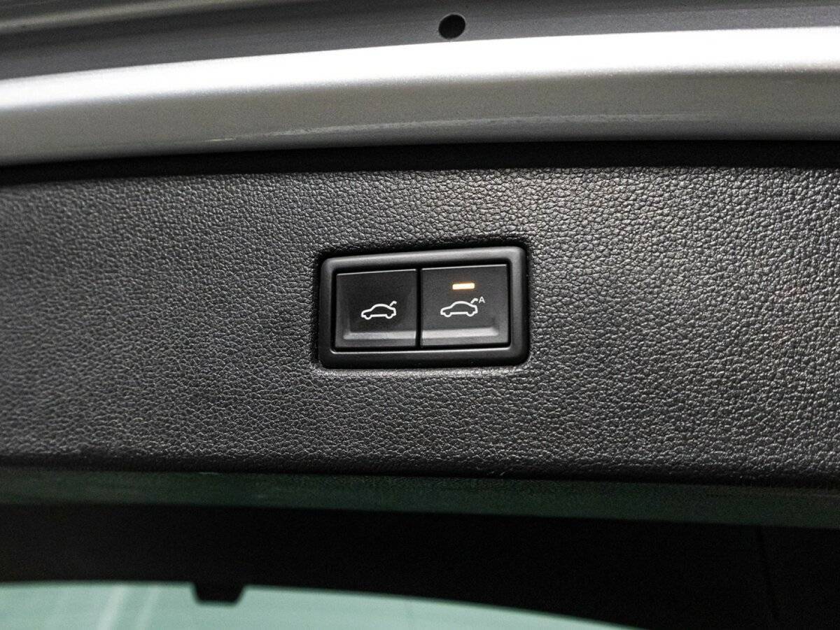 Volkswagen Tiguan, 2018 Фото №24