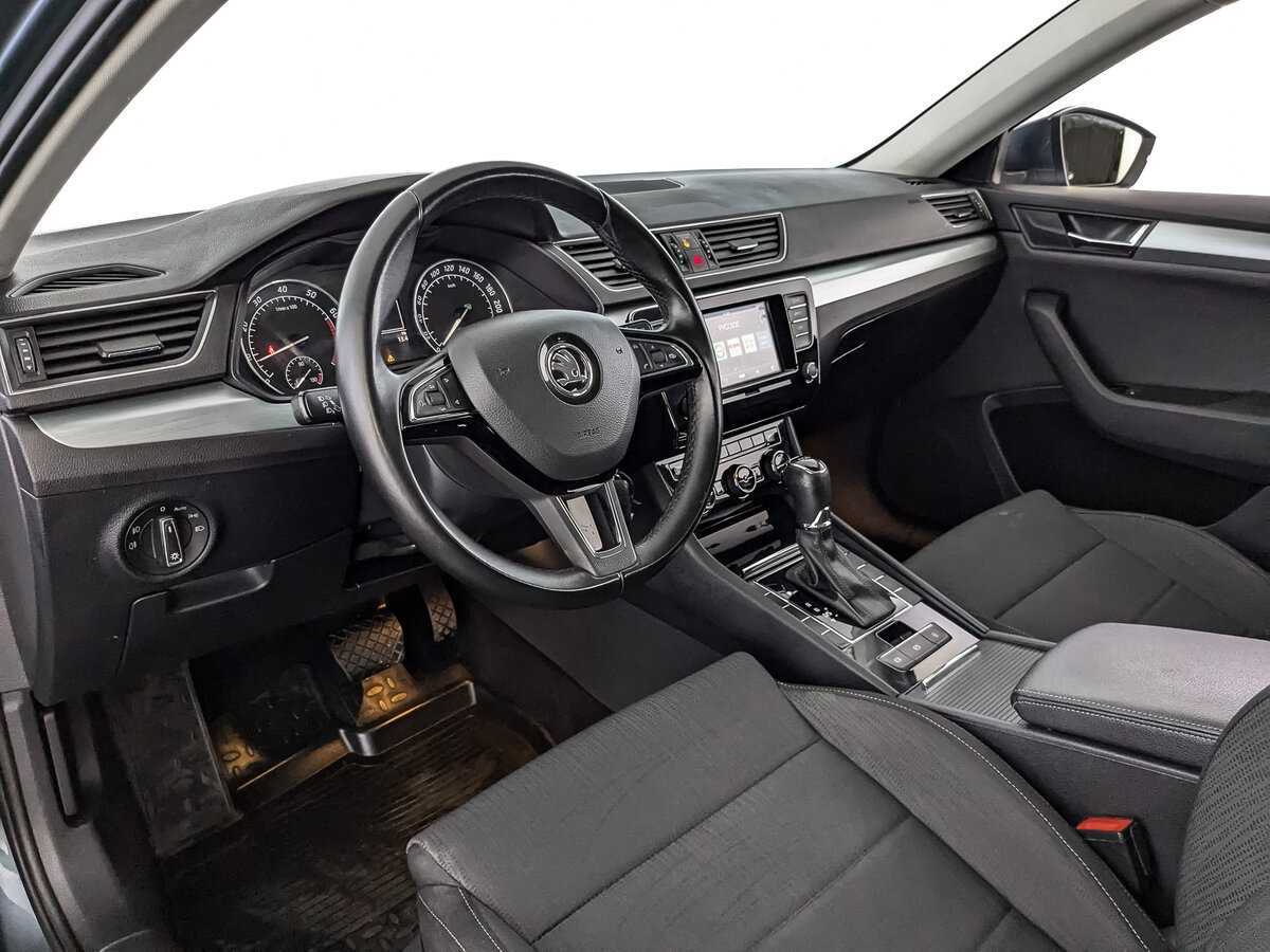 Skoda Superb, 2018 Фото №11