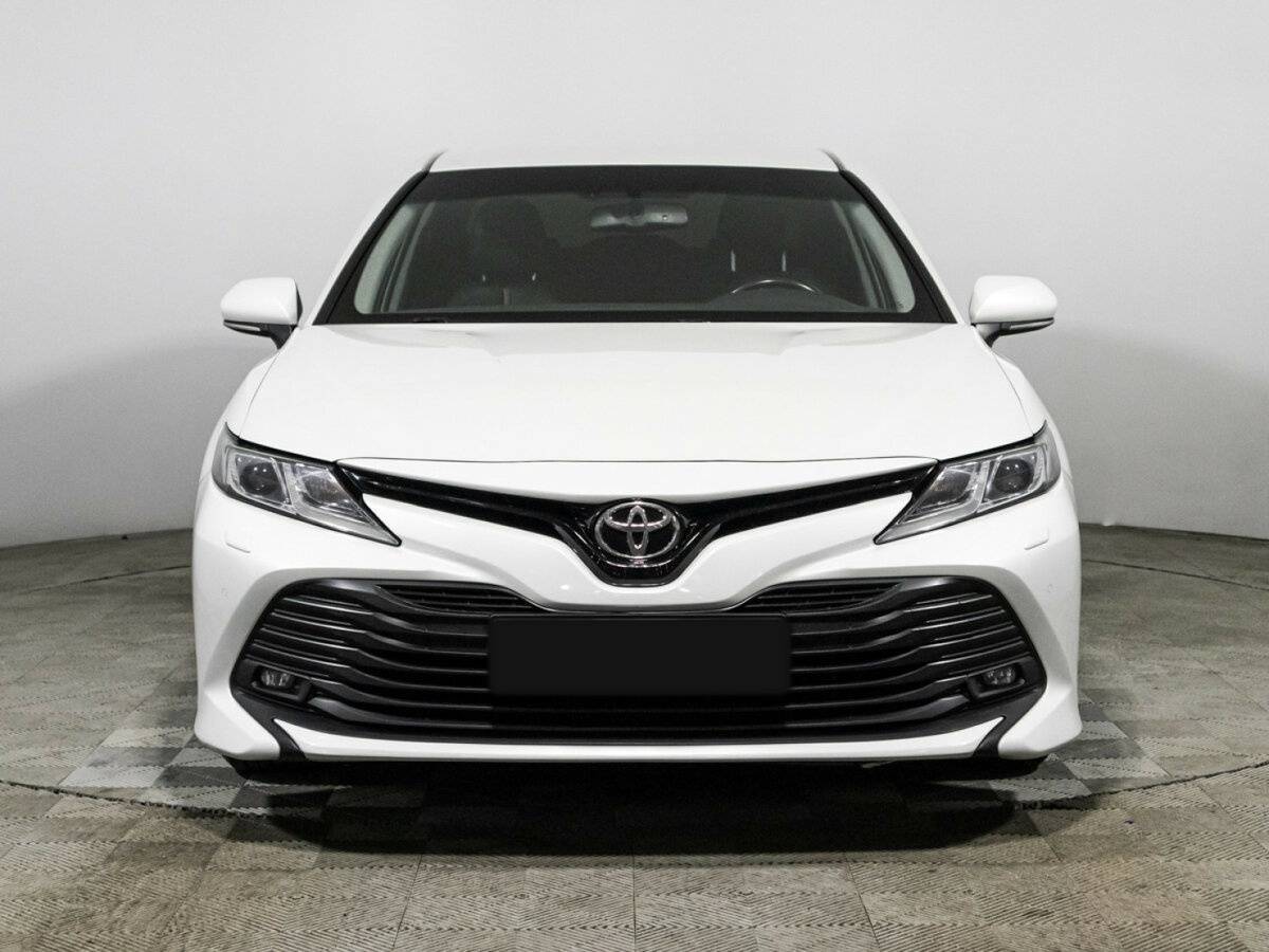 Toyota Camry, 2020 Фото №2