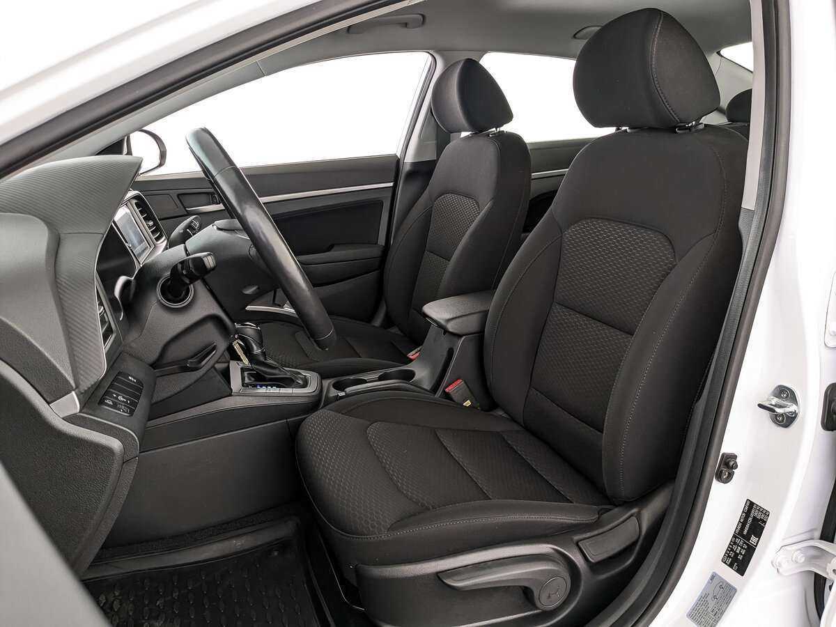 Hyundai Elantra, 2020 Фото №16
