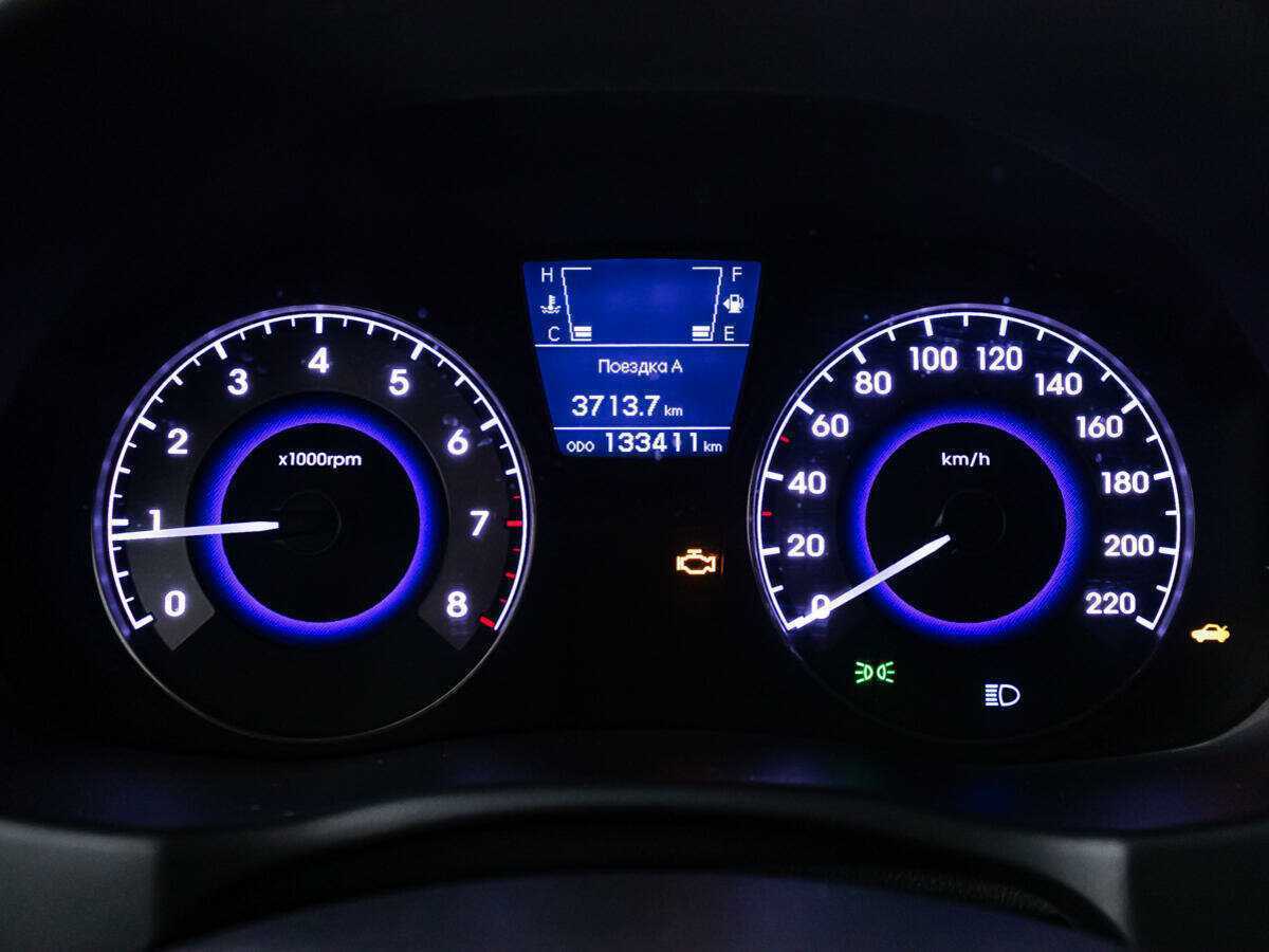 Hyundai Solaris, 2012 Фото №11