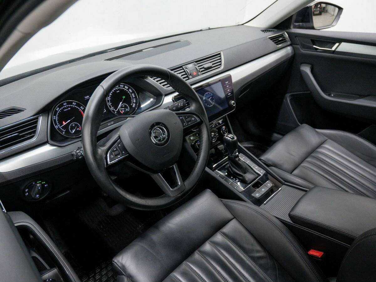 Skoda Superb, 2017 Фото №14