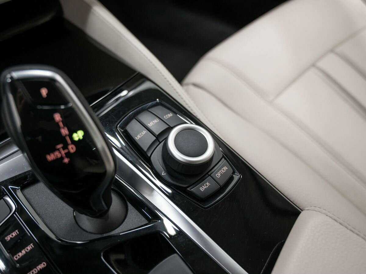 BMW 5 серии 520i, 2018 Фото №20