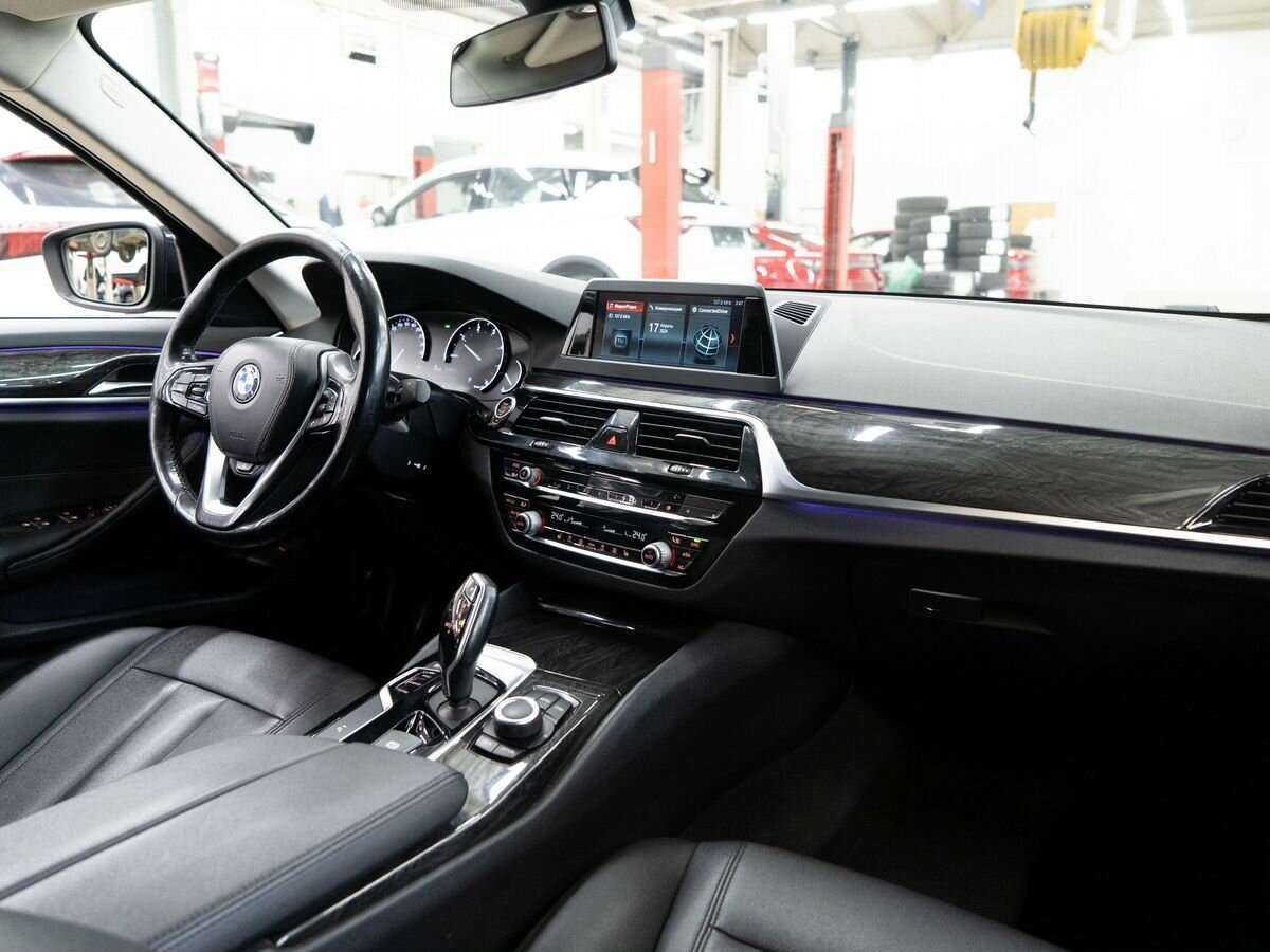 BMW 5 серии 520d, 2019 Фото №17