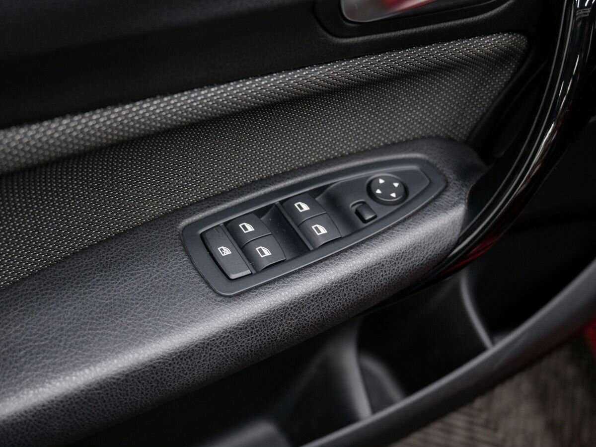 BMW 1 серии 118i, 2016 Фото №15