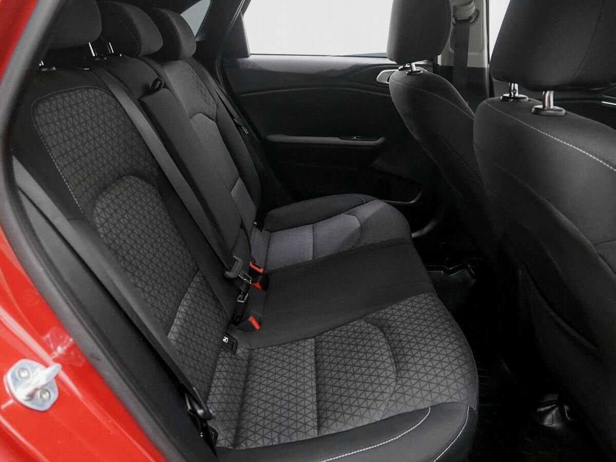 Kia Ceed, 2018 Фото №9