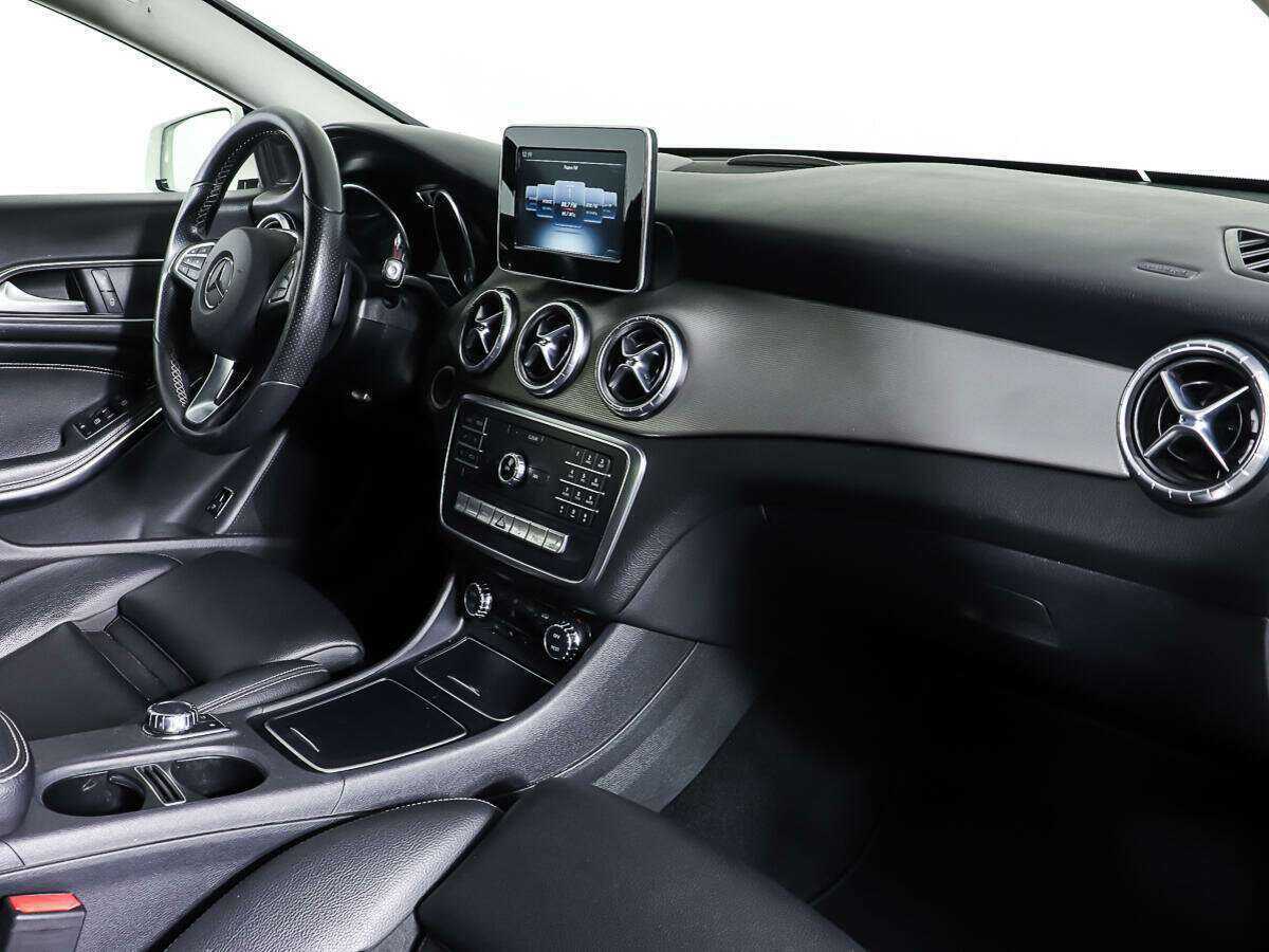 Mercedes-Benz CLA 200, 2016 Фото №9