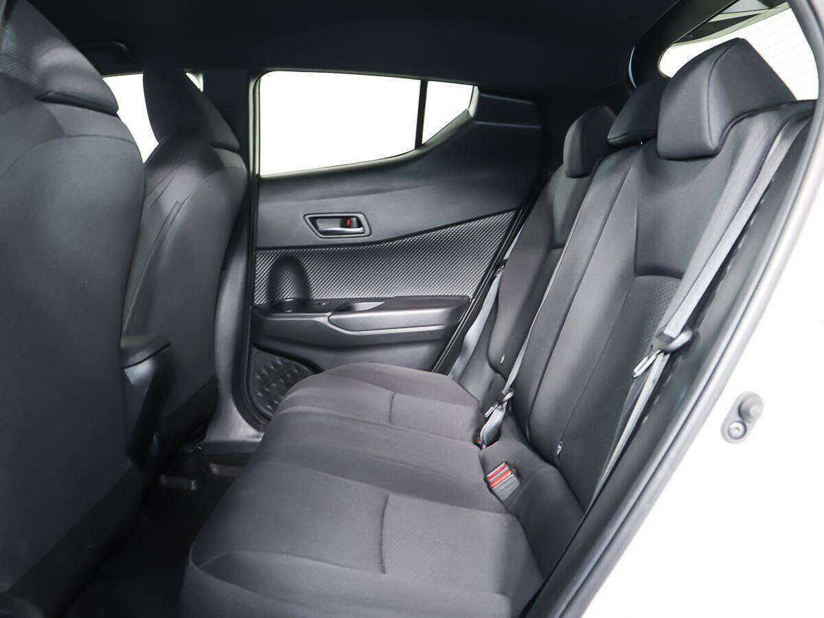Toyota C-HR, 2019 Фото №10