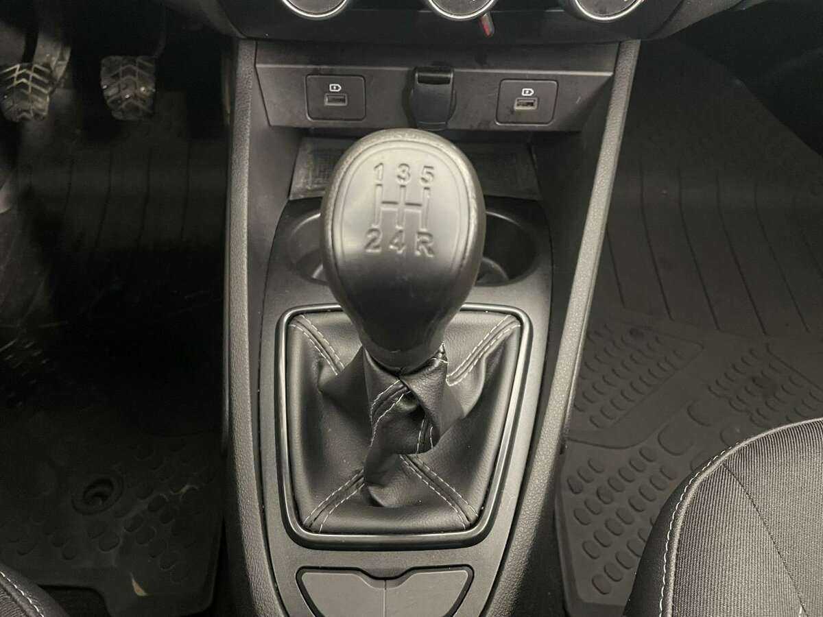 Lada (ВАЗ) Vesta SW, 2023 Фото №13