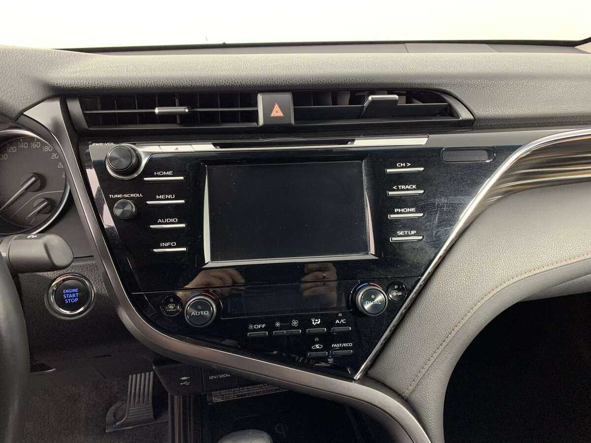 Toyota Camry, 2019 Фото №15