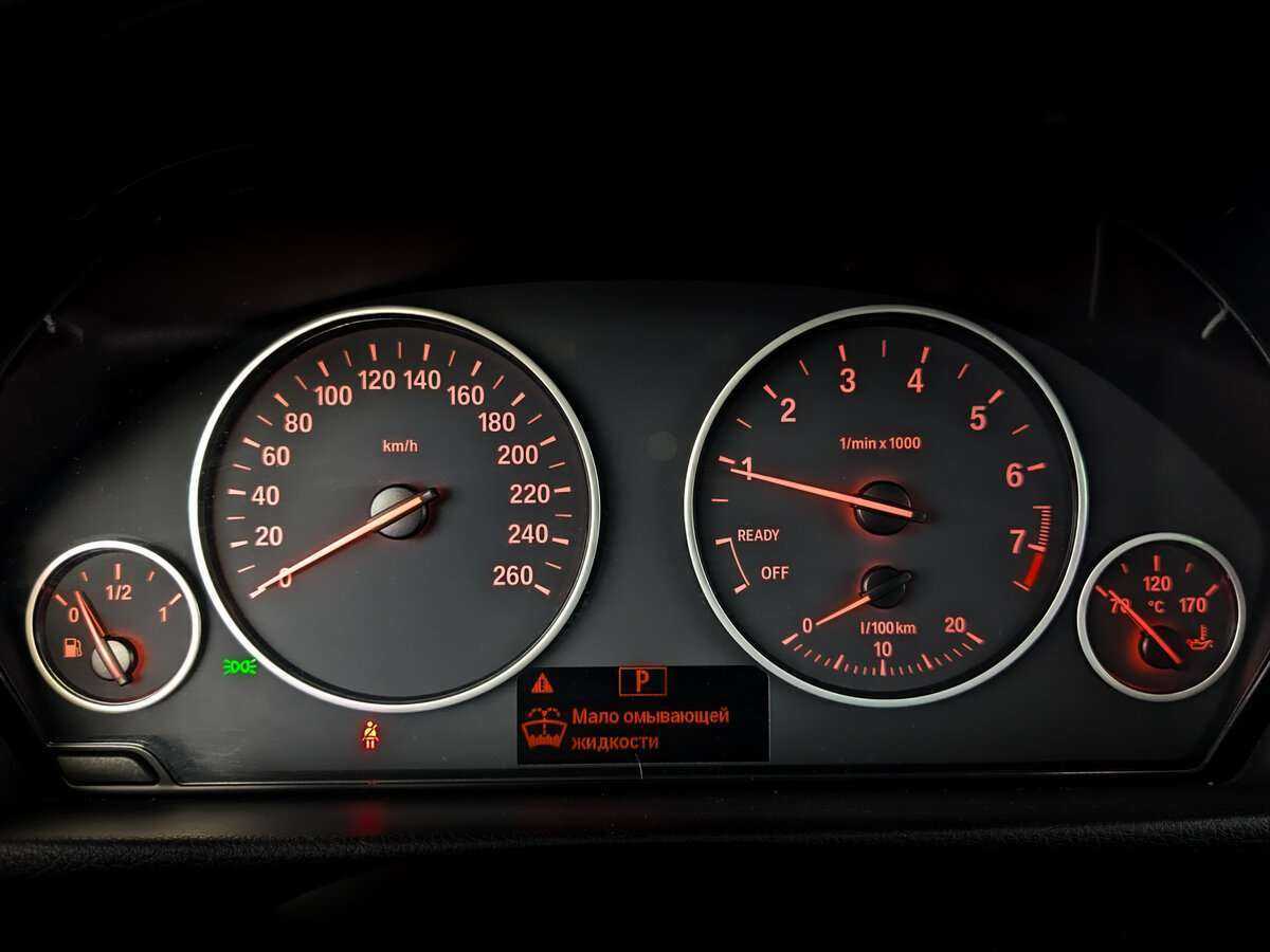 BMW 3 серии 318i, 2018 Фото №11