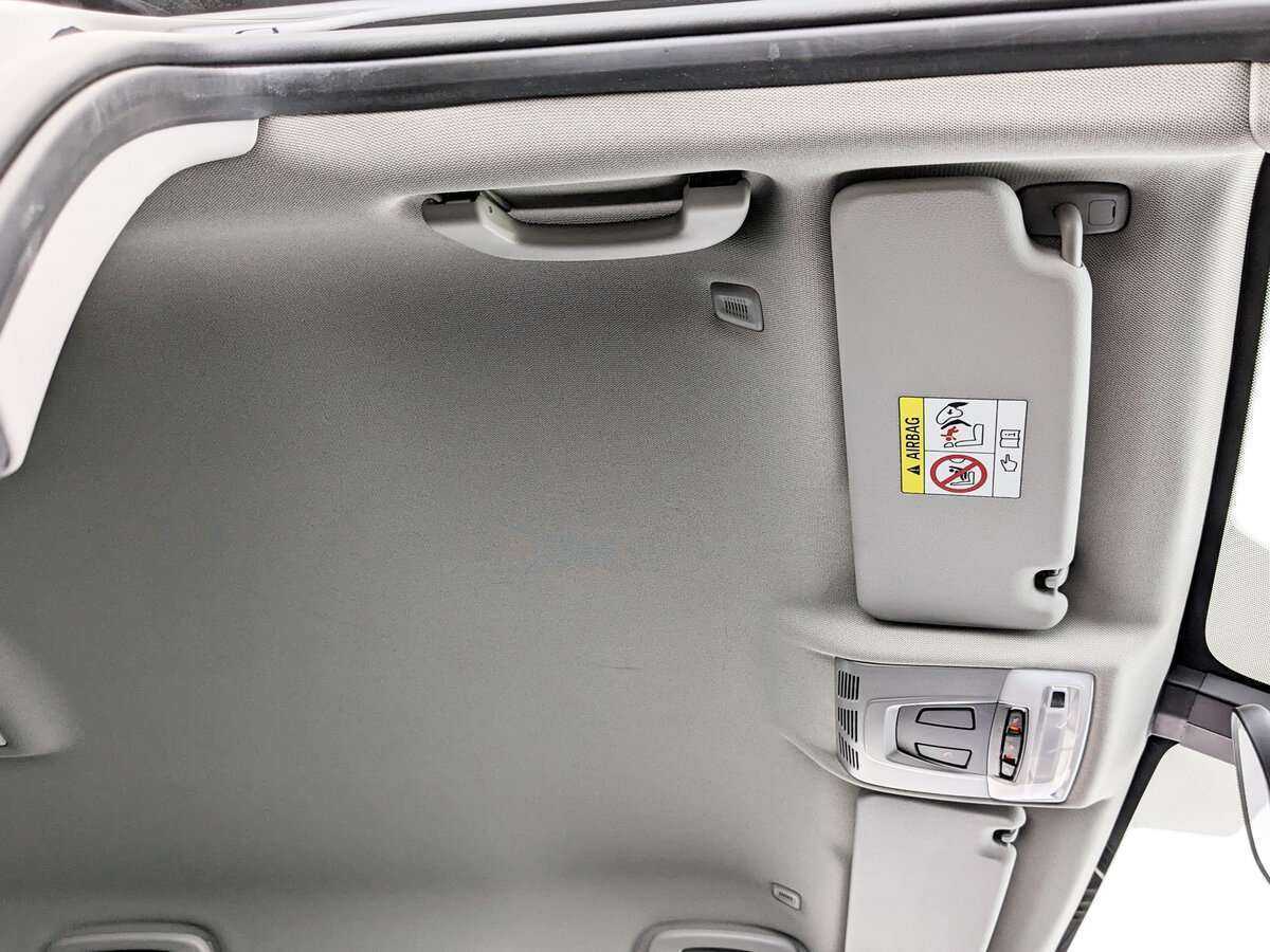 BMW X1 20i xDrive, 2017 Фото №17