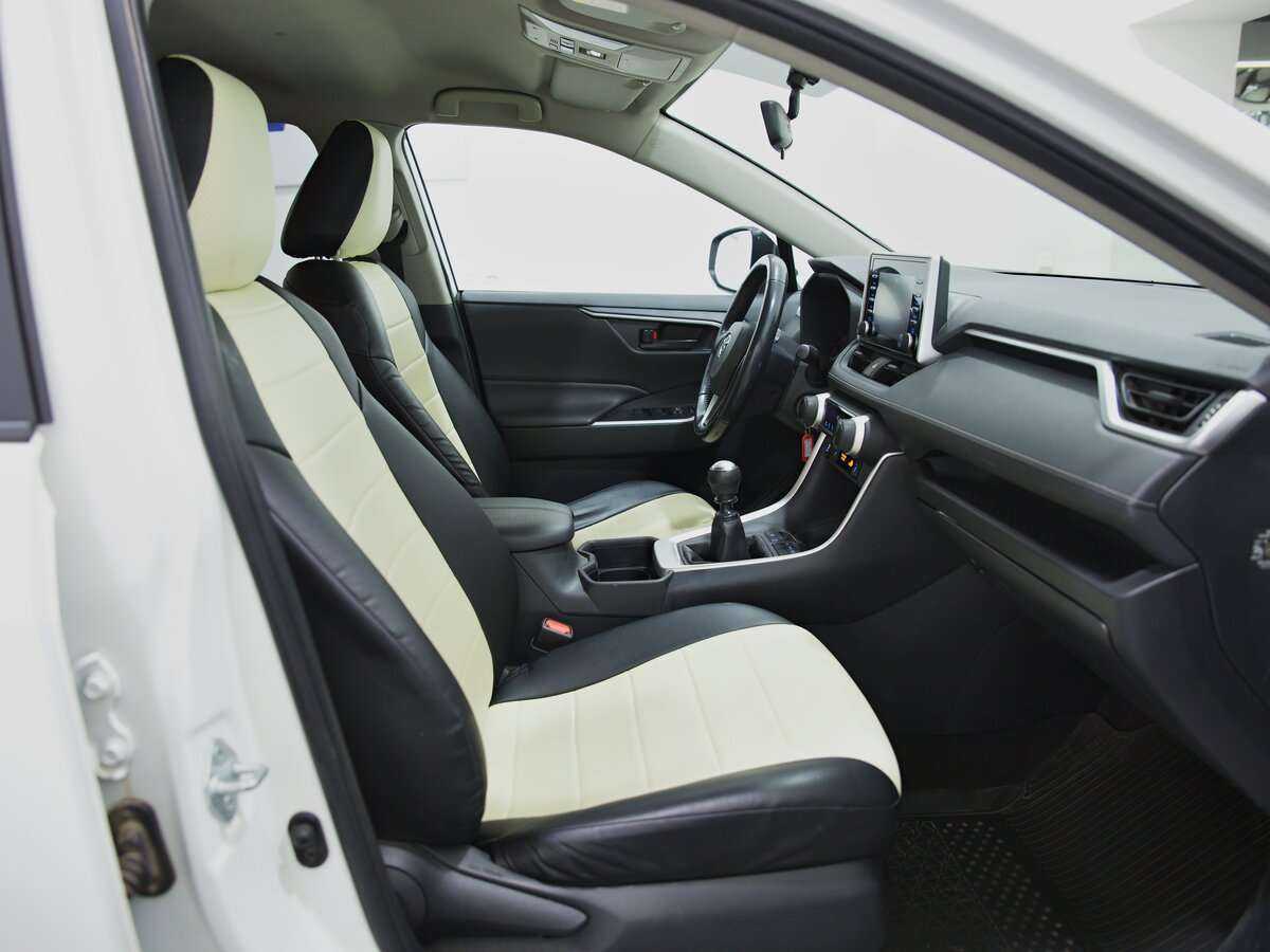 Toyota RAV4, 2020 Фото №11