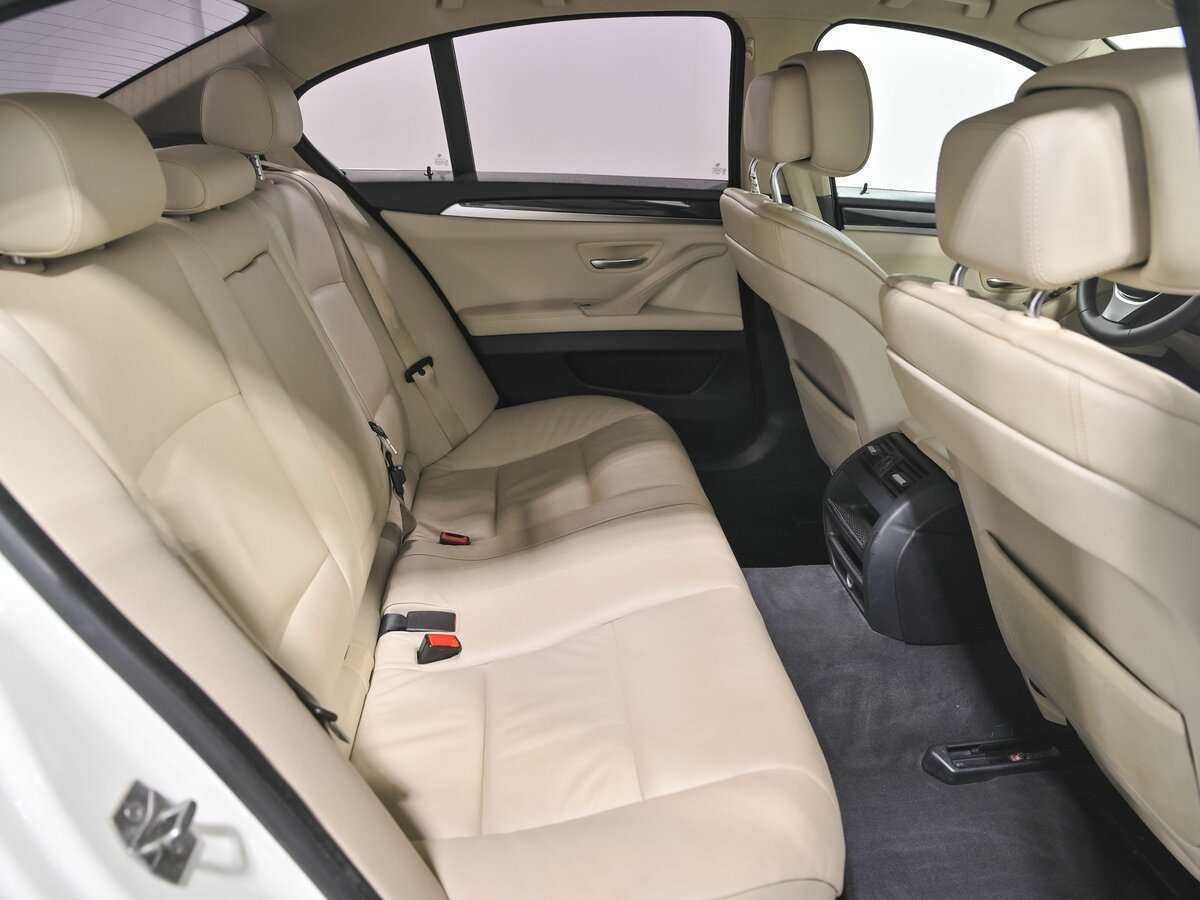 BMW 5 серии 525d xDrive, 2013 Фото №19