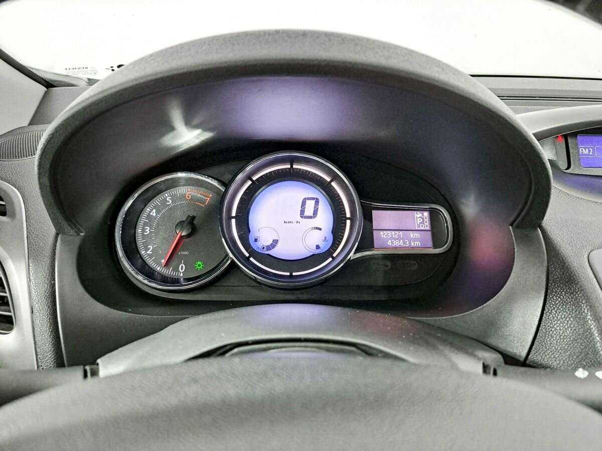 Renault Fluence, 2013 Фото №11