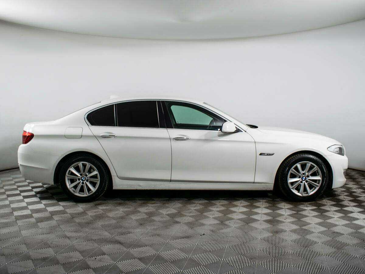 BMW 5 серии 520i, 2012 - 130 803 км. | Фото №4