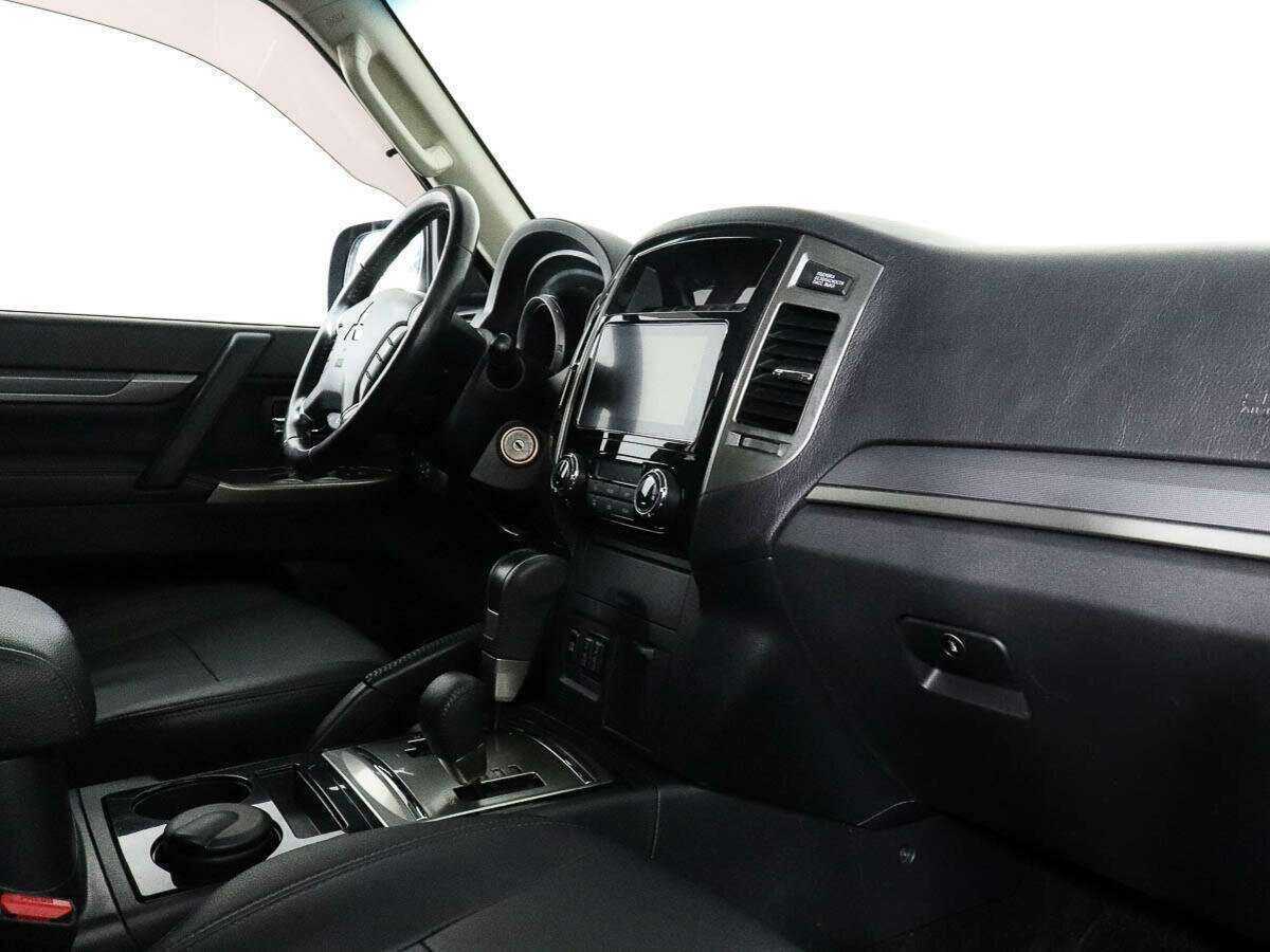 Mitsubishi Pajero, 2018 - 150 231 км. | Фото №5