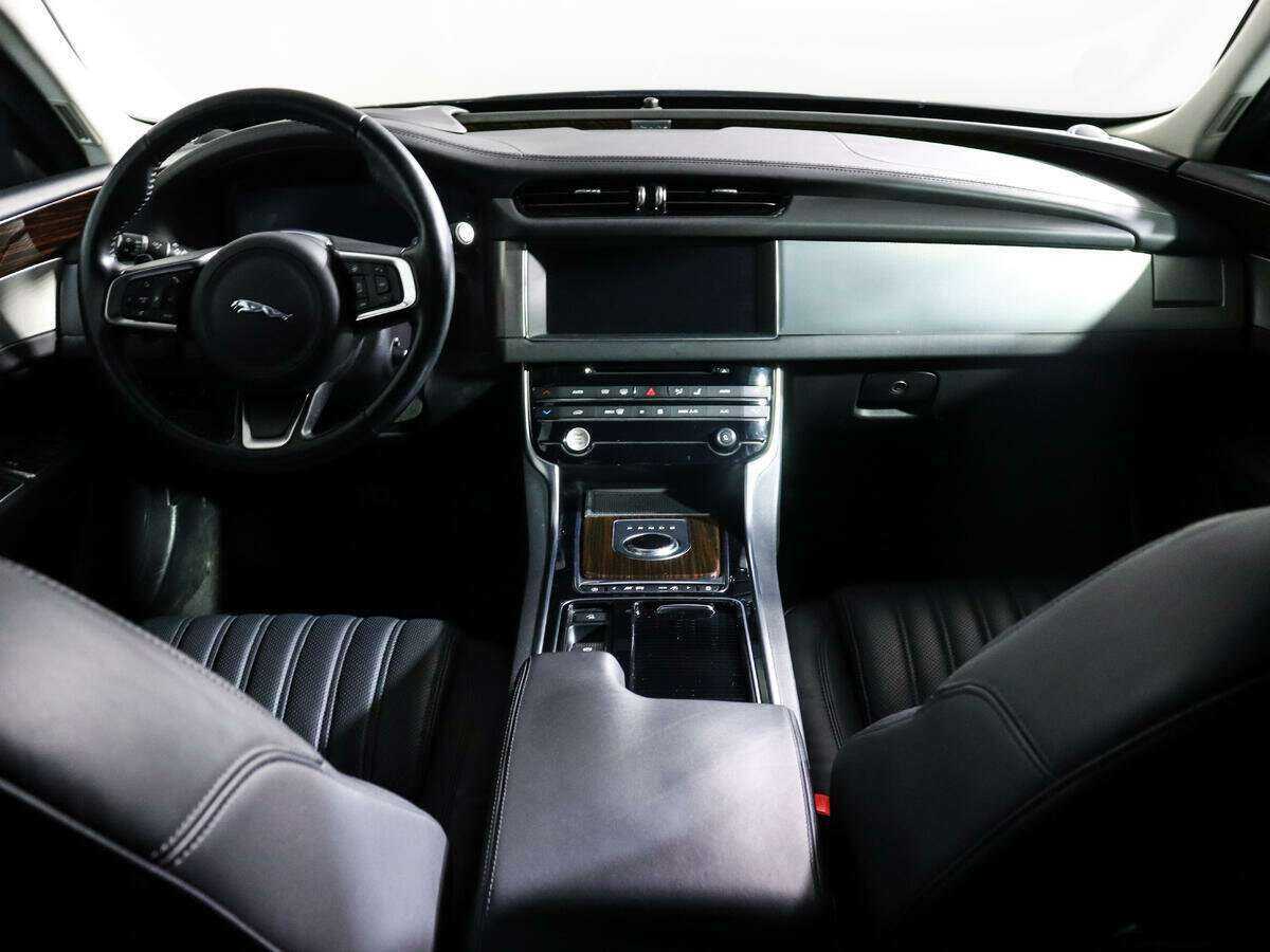 Jaguar XF, 2018 Фото №11
