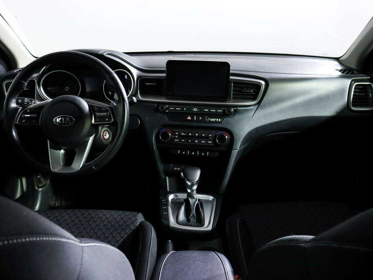 Kia Ceed, 2018 Фото №10