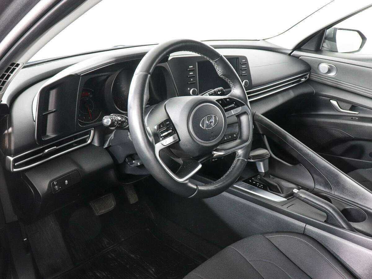 Hyundai Elantra, 2022 Фото №10