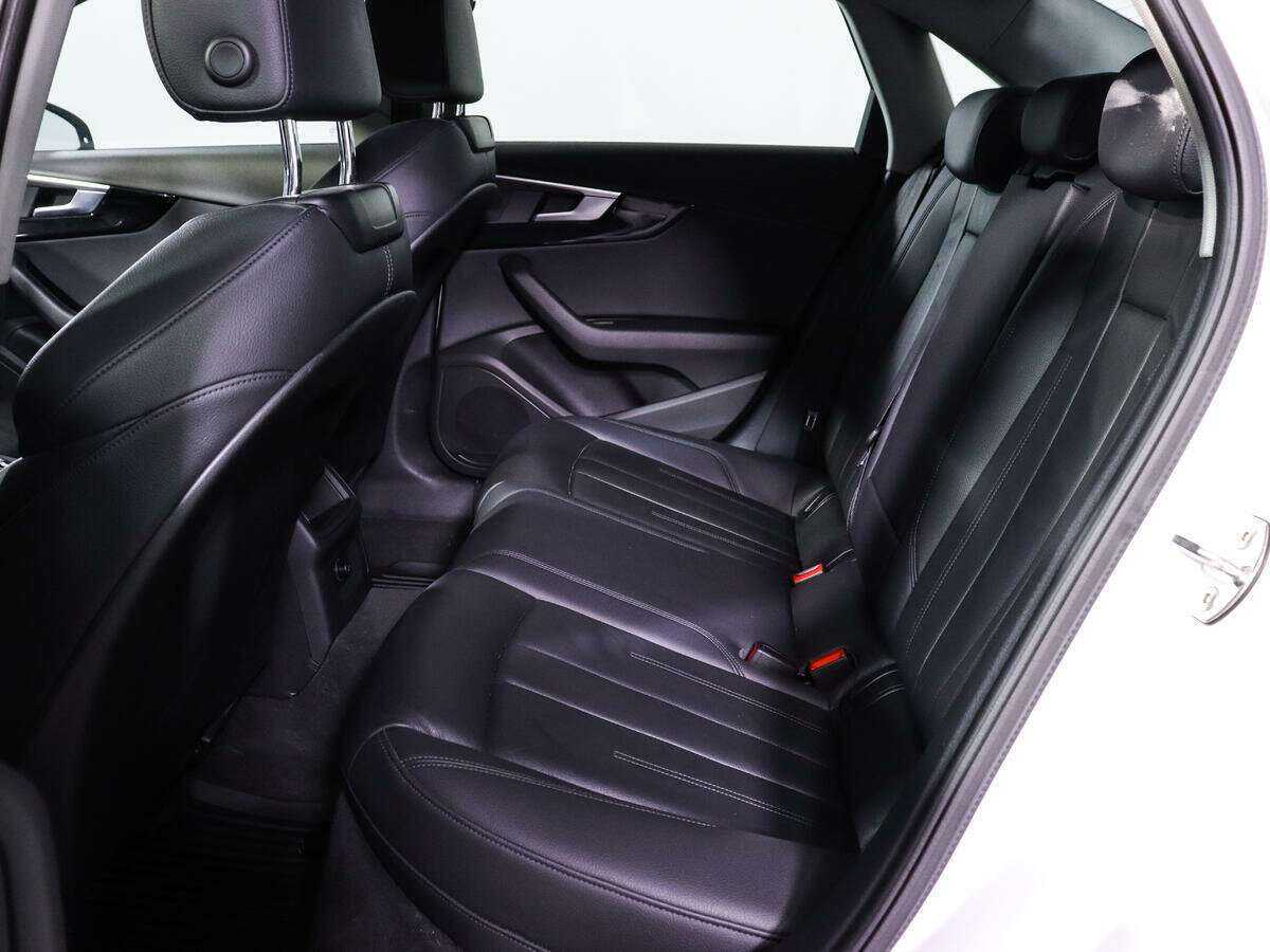 Audi A4, 2017 Фото №8